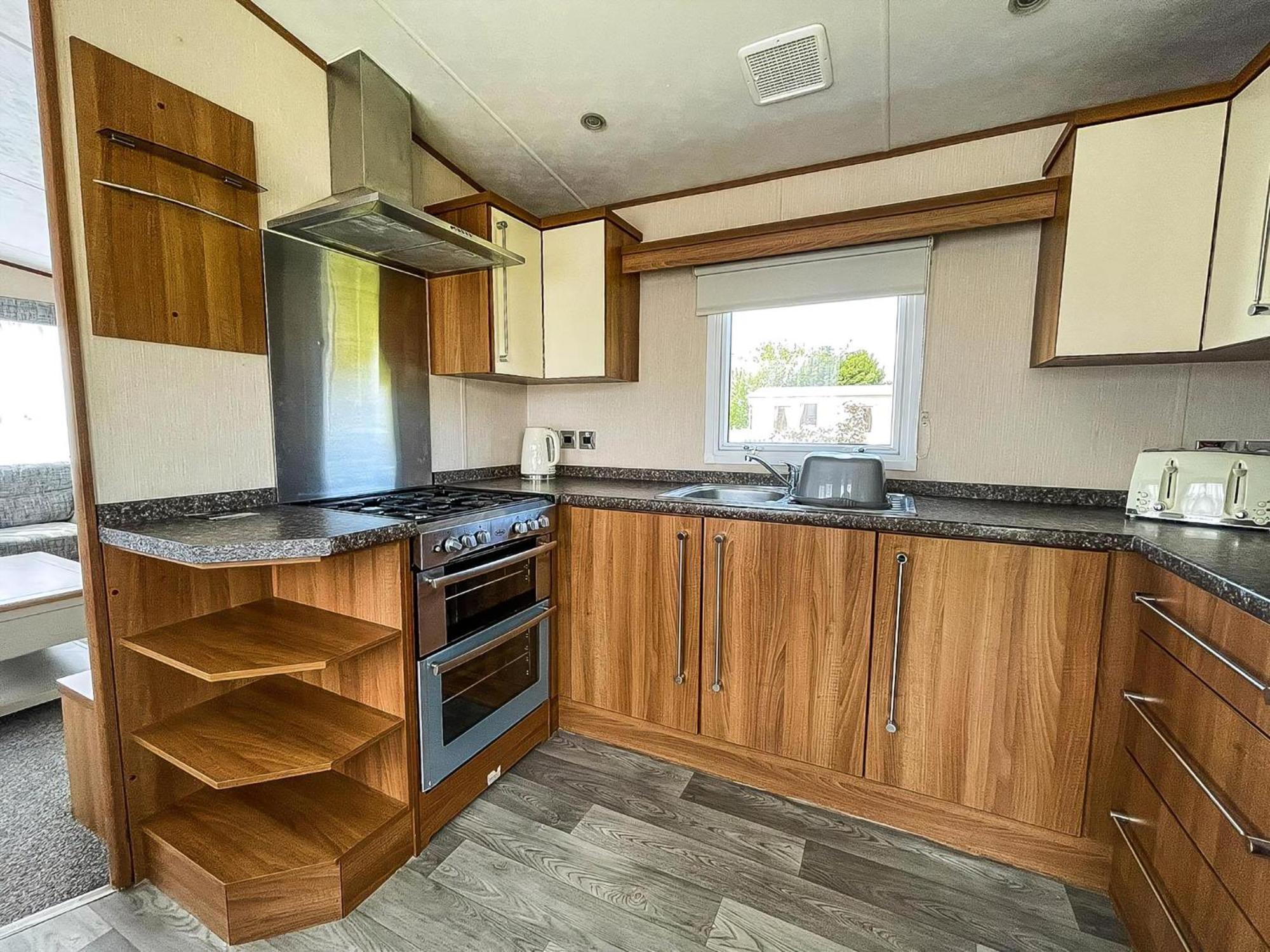 Lovely 8 Berth Caravan At Sunnydale In Lincolnshire Ref 35239S Louth  Exterior foto